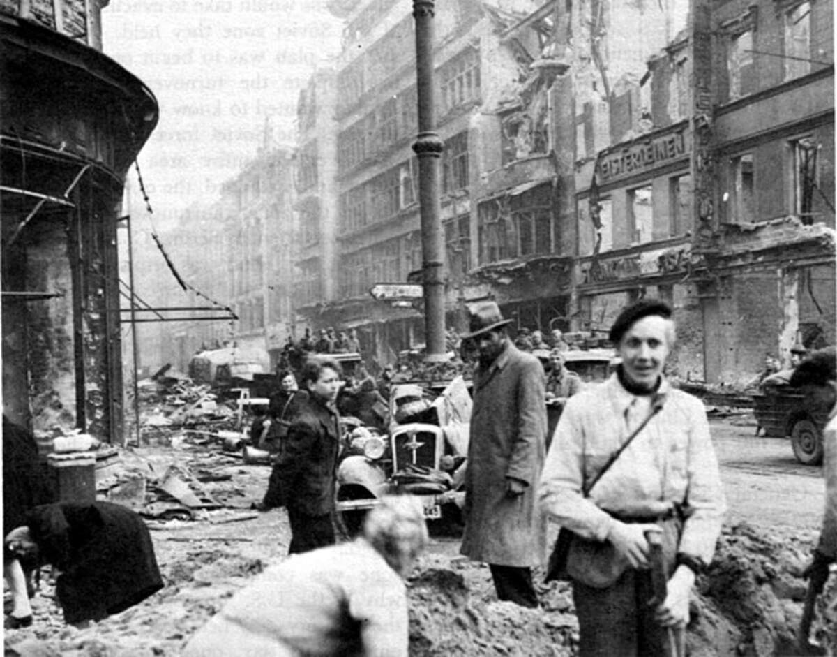 Domaine public via Wikimedia - Berlin mai 1945
