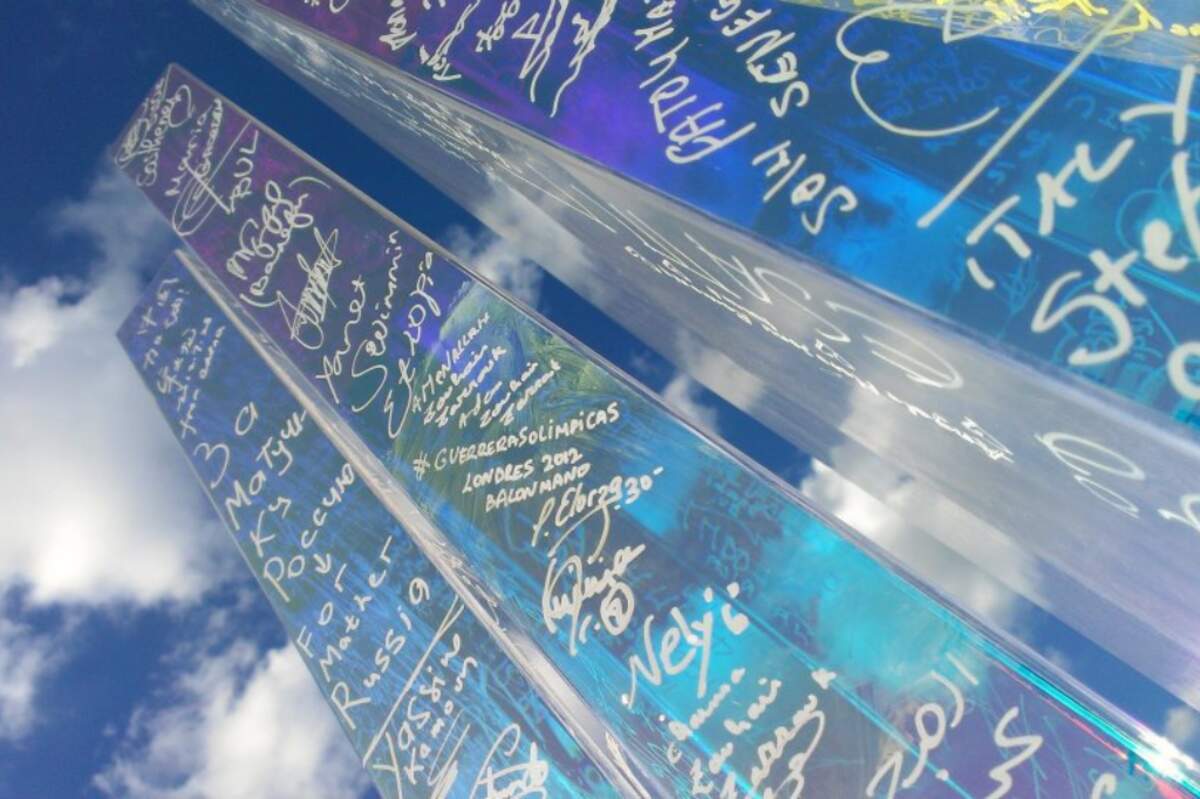 Le mur de la trêve aux Jeux olympiques de 2012 à Londres. P.Kurmelis   Travail personnel via Wikimedia CC BY-SA 3.0