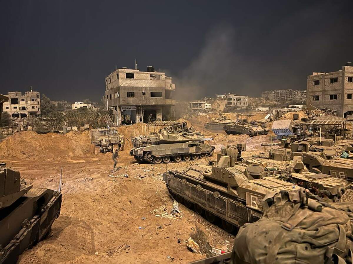 Forces de Tsahal lors d’opérations terrestres dans la bande de Gaza le 1er novembre. Cette image a été prise par l’Armée de défense d’Israël et placée dans le domaine public par son porte-parole. Via Wikimedia
