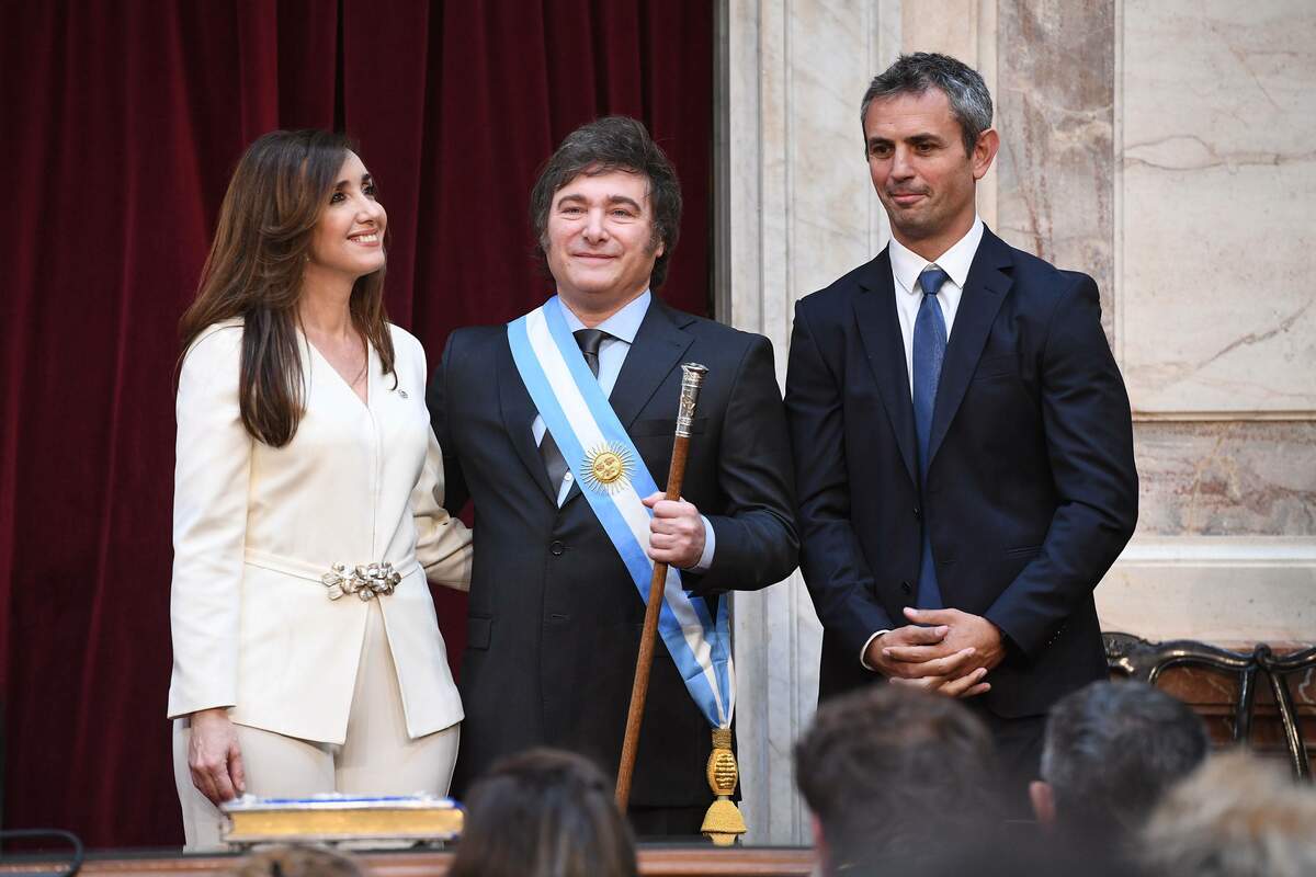 Cérémonie d’investiture et transfert du commandement présidentiel, au Congrès national, le 10 décembre 2023 à Buenos Aires, Argentine. Photos : Juan Carlos Cardenas/Communication du Sénat. Domaine public via Wikimedia