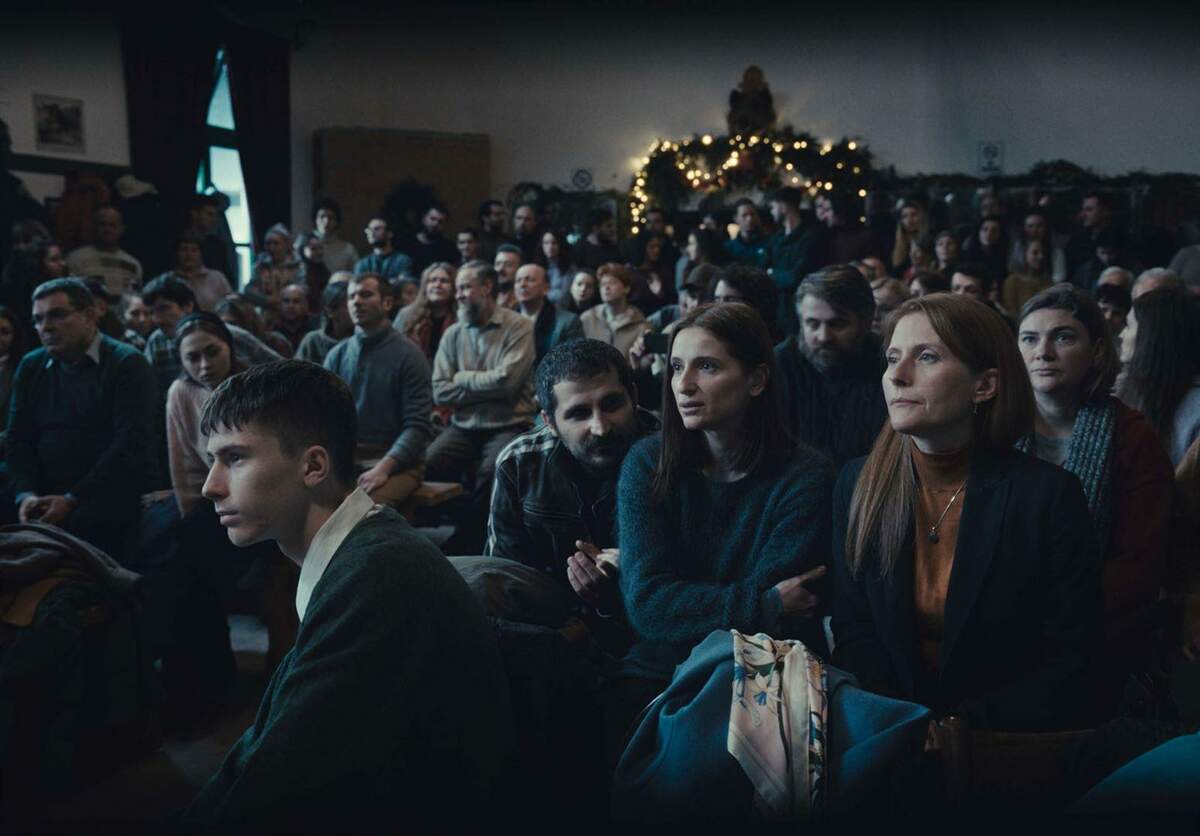 Image tirée du film R.M.N., réalisé par Cristian Mungiu