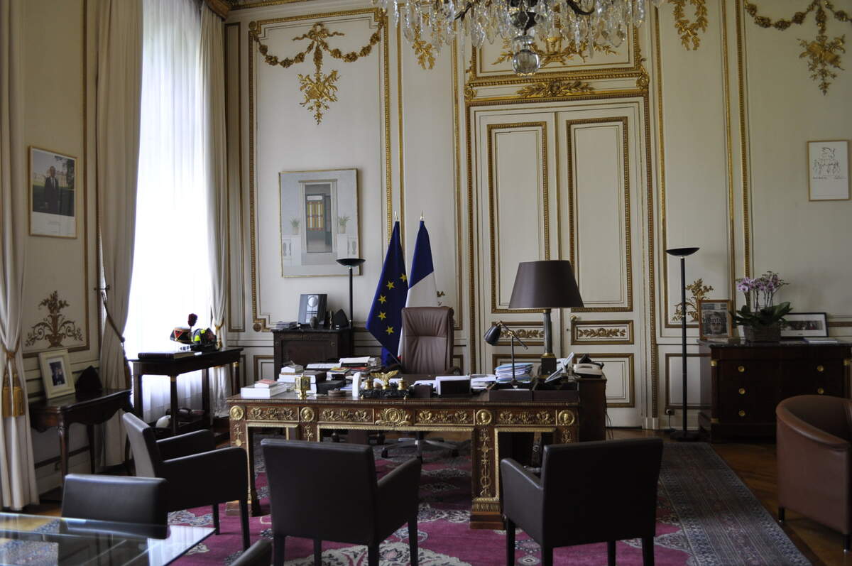 Bureau du ministre de l’intérieur à l’hôtel de Beauvau. Photo prise lors des journées européennes du patrimoine 2013 | Wikimédia photo de Tiraden