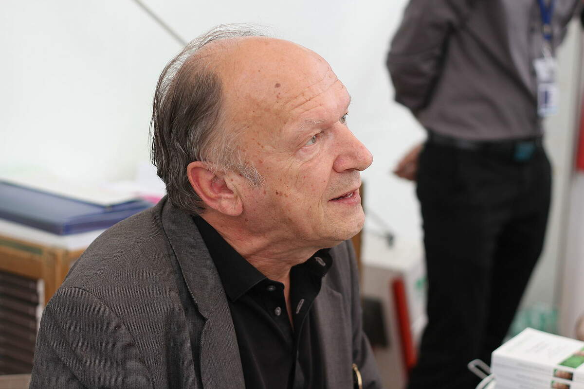 Guy Goffette - Livre sur la Place 2014 | Photo : ActuaLitté via Wikimédia (CC BY-SA 2.0) 