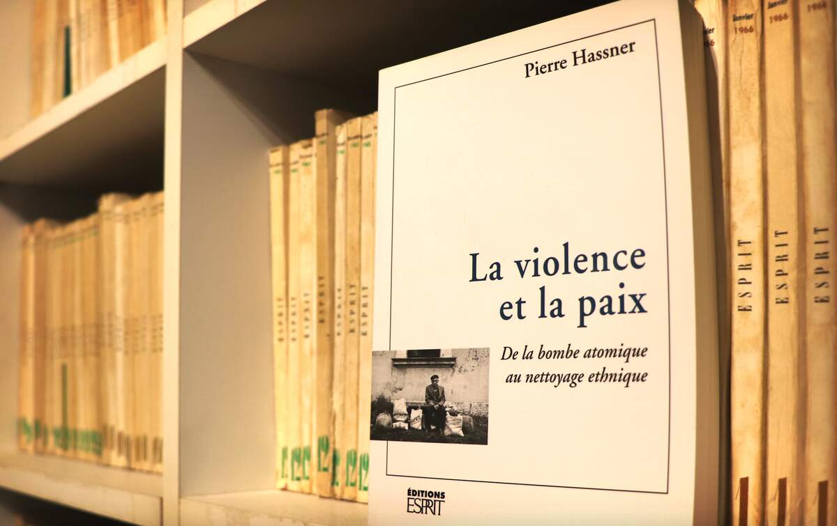 « La violence et la paix », publié aux Éditions Esprit en 1995