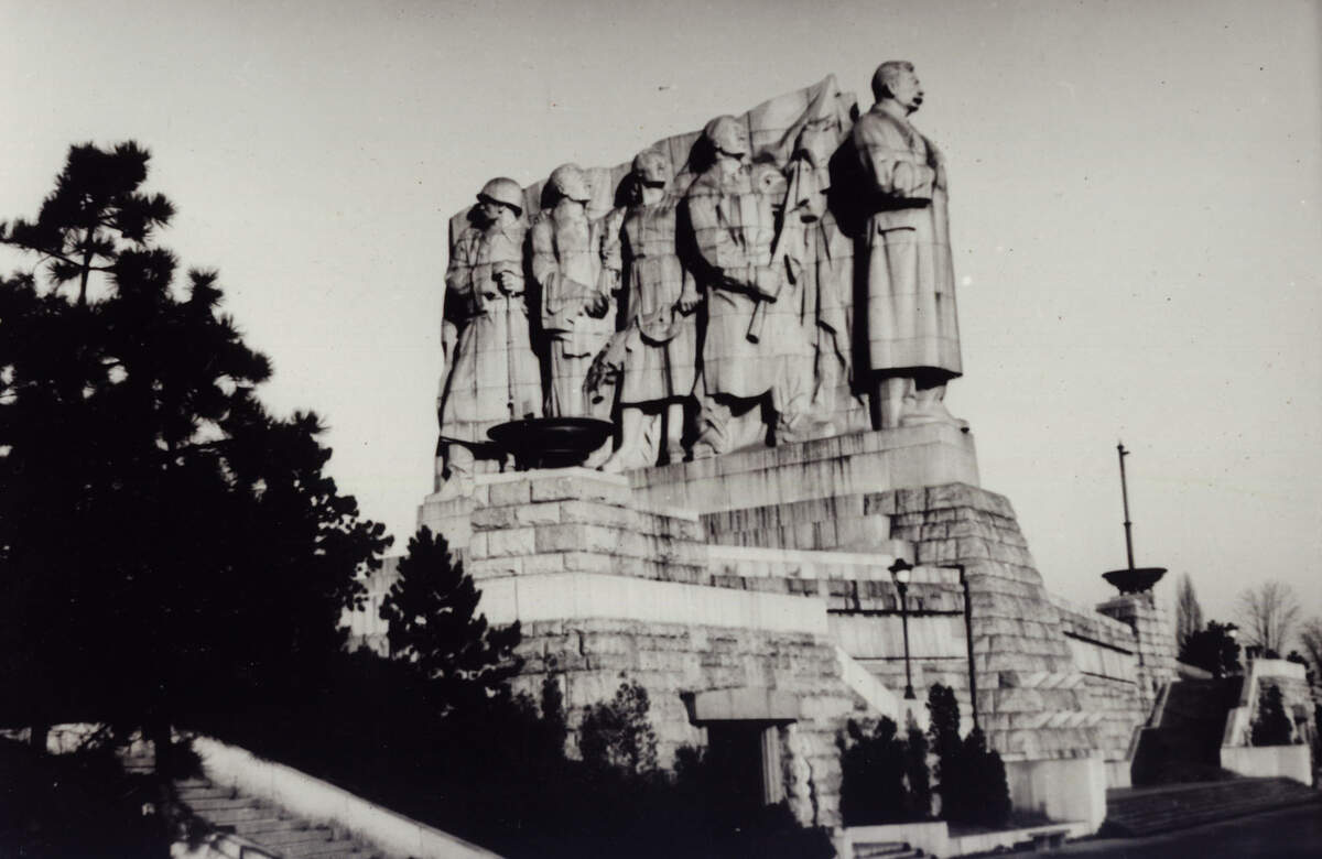 Monument à Staline à Prague (1955-1962) exemple gigantesque du réalisme socialiste. | Wikimédia