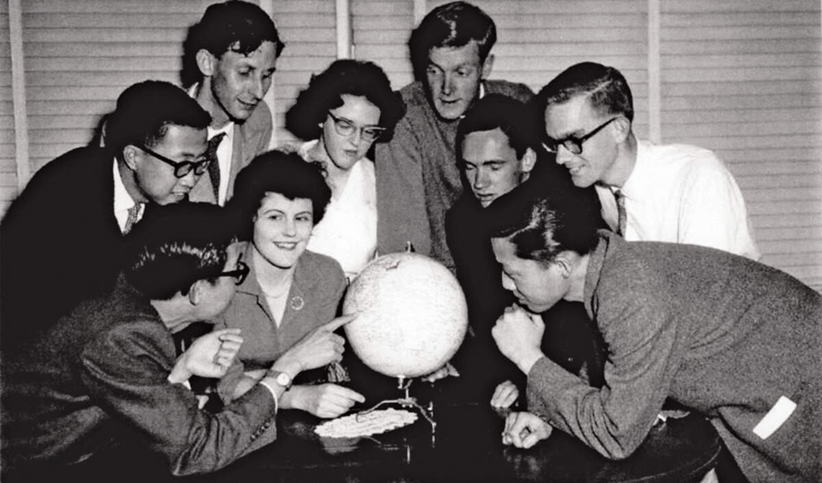 Étudiants du Colombo plan dans les années 1950. DR