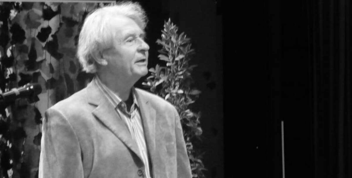 Jacques Darras, Wikipédia Commons