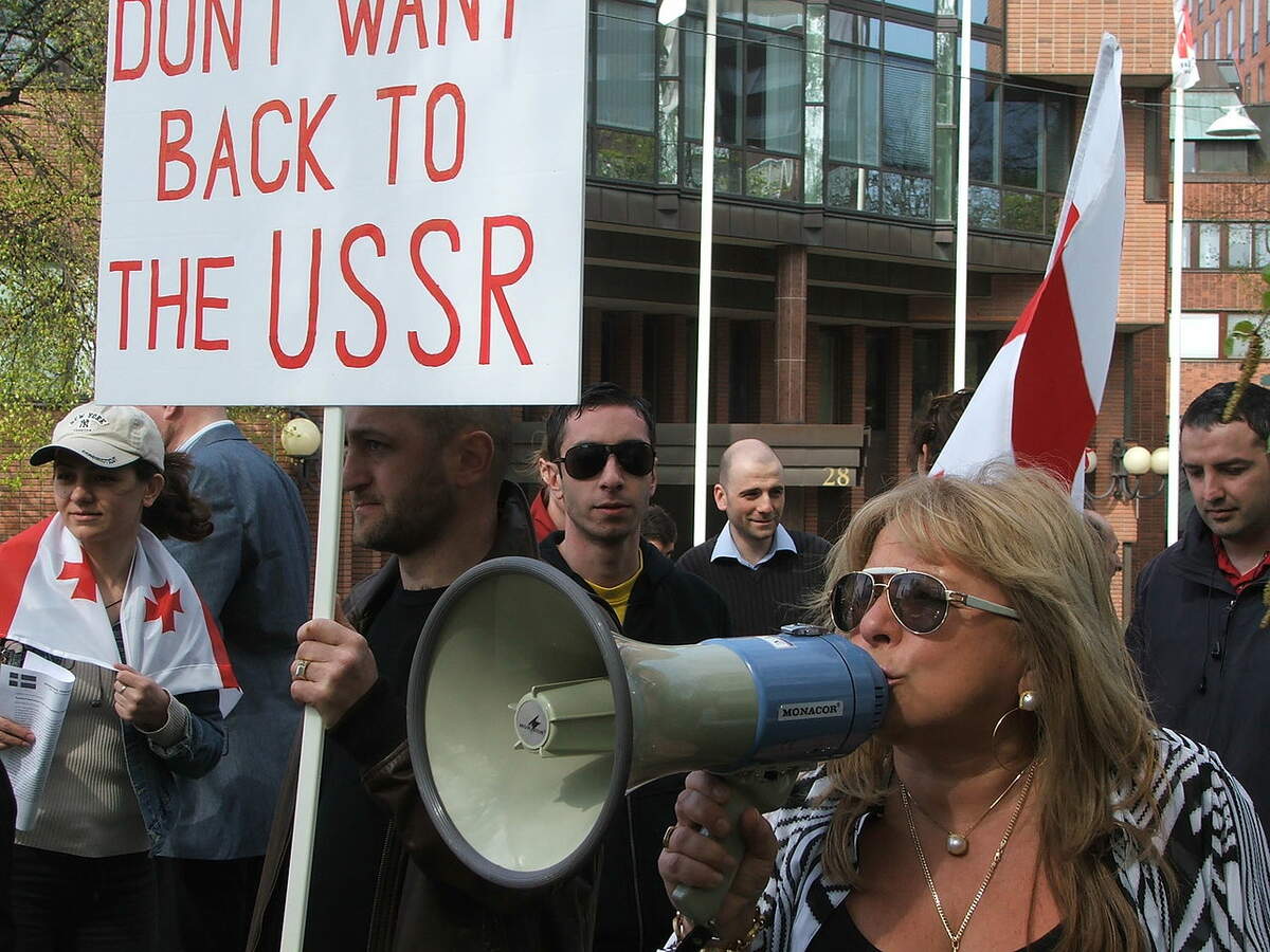 Protestation de Géorgiens contre la politique russe à Stockholm, le 1er Mai 2008 / Daniel Malanski, Wikimedia