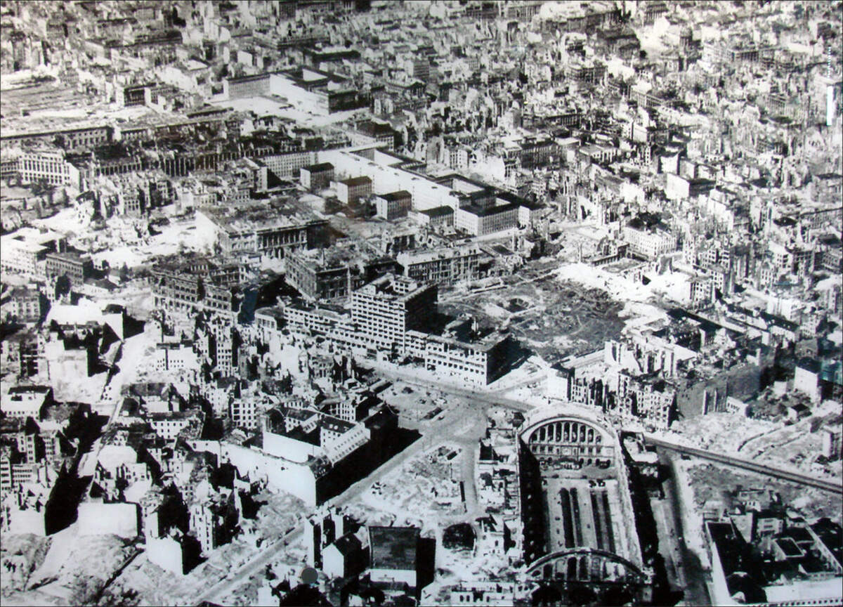 Berlin 1947 © Topographie de la Terreur, Berlin via Flickr