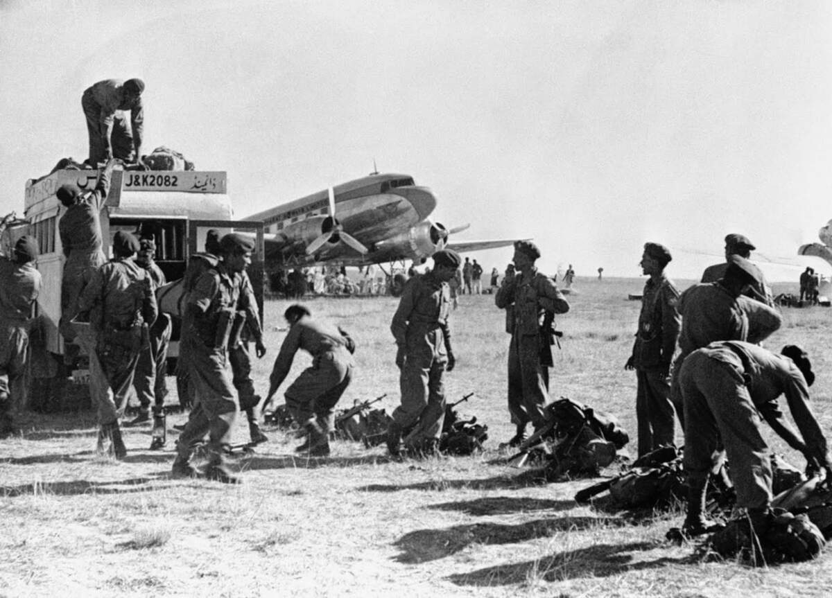 Soldats indiens lors de la guerre, 1947., Domaine public via Wikimedia
