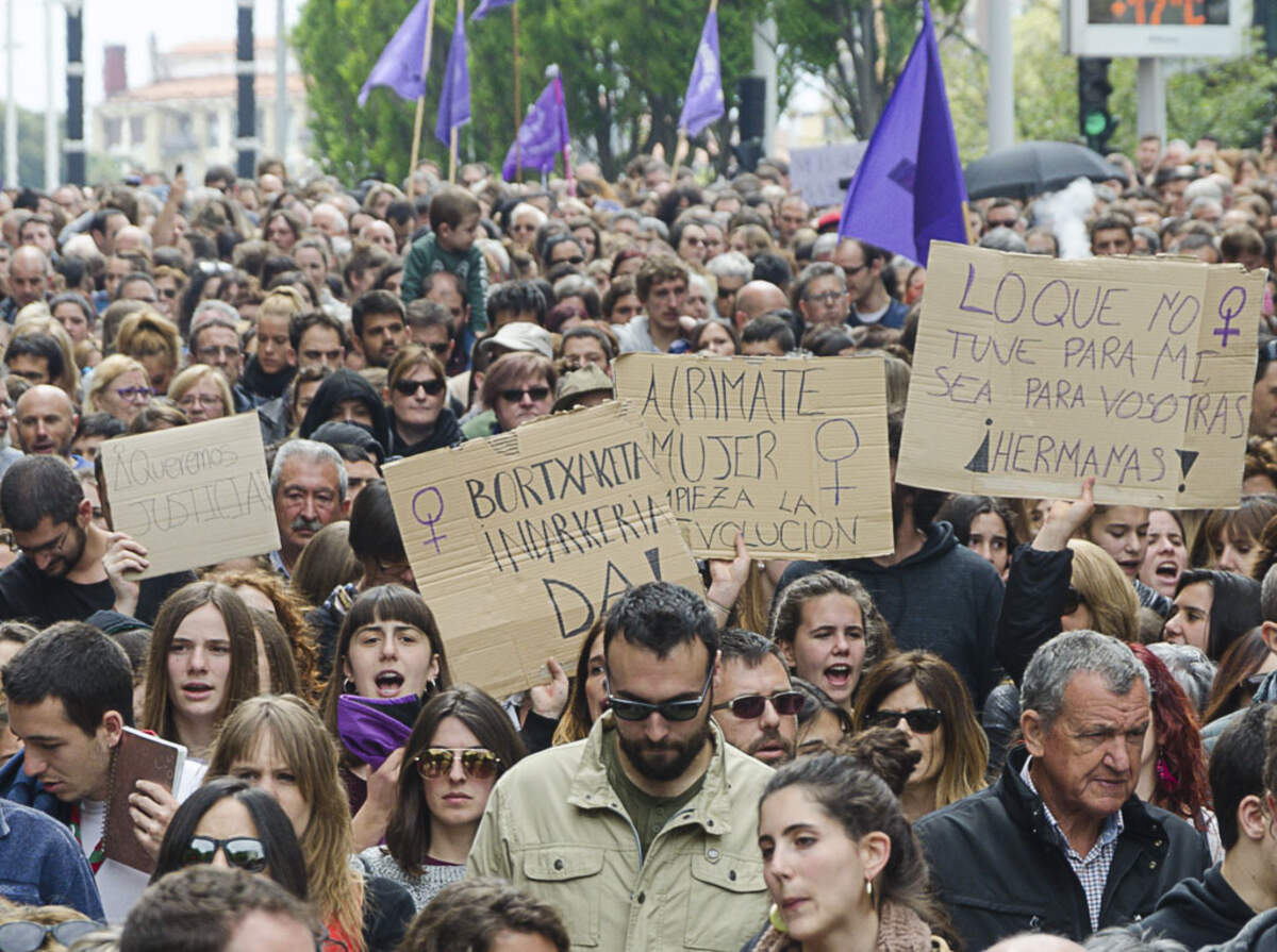 Manifestation contre la condamnation dans l’affaire de viol de La Manada. By Ekinklik - http://www.ekinklik.org/eu/ultimas-coberturas/895-, CC BY-SA 3.0, https://commons.wikimedia.org/w/index.php?curid=68633302