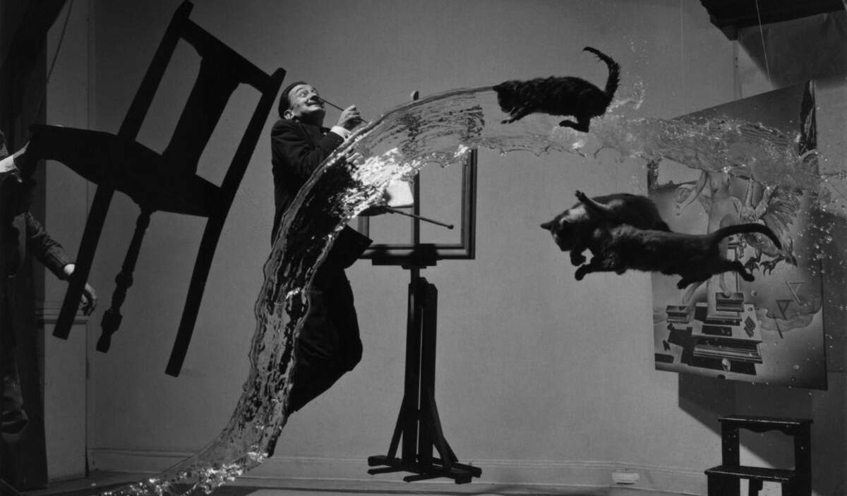 Par Philippe Halsman   Cette image est disponible sur la Prints and Photographs division de la Bibliothèque du Congrès des États-Unis sous le numéro d’identification ppmsca.09633.Ce bandeau n’indique rien sur le statut de l’œuvre au regard du droit d’auteur. Un bandeau de droit d’auteur est requis. Voir Commons:À propos des licences pour plus d’informations., Domaine public, https://commons.wikimedia.org/w/index.php?curid=4530370