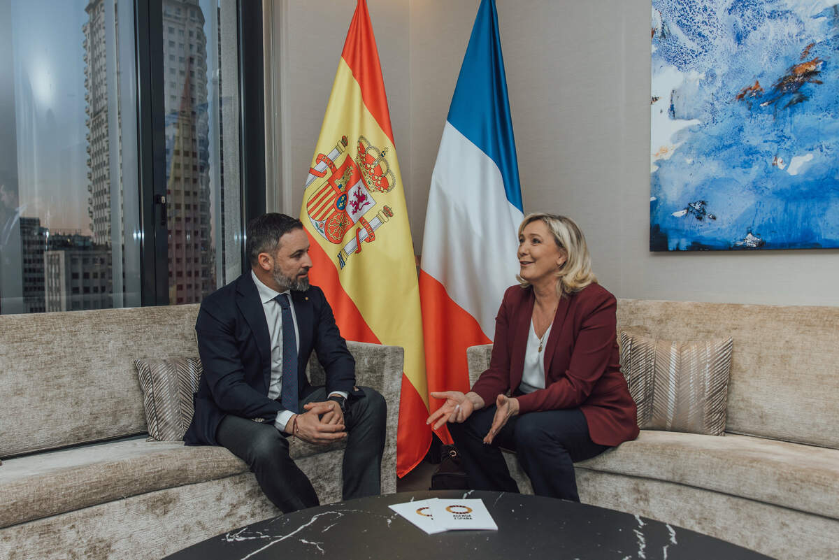 Marine Le Pen reçue par Santiago Abascal à Madrid, 28 janvier 2022. Crédit : PDM 1.0 Deed