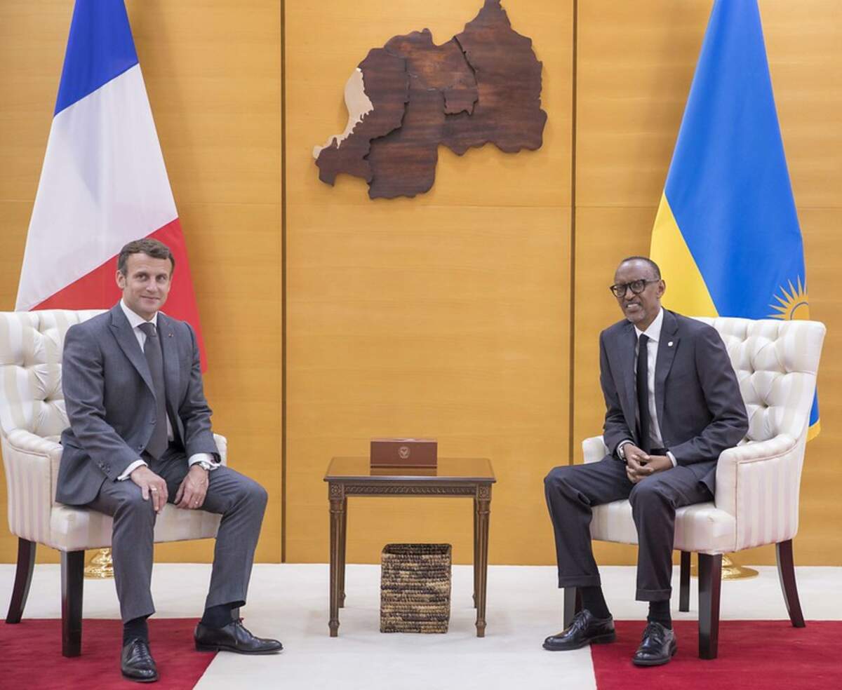 Les présidents Macron et Kagame à Kigali en 2021