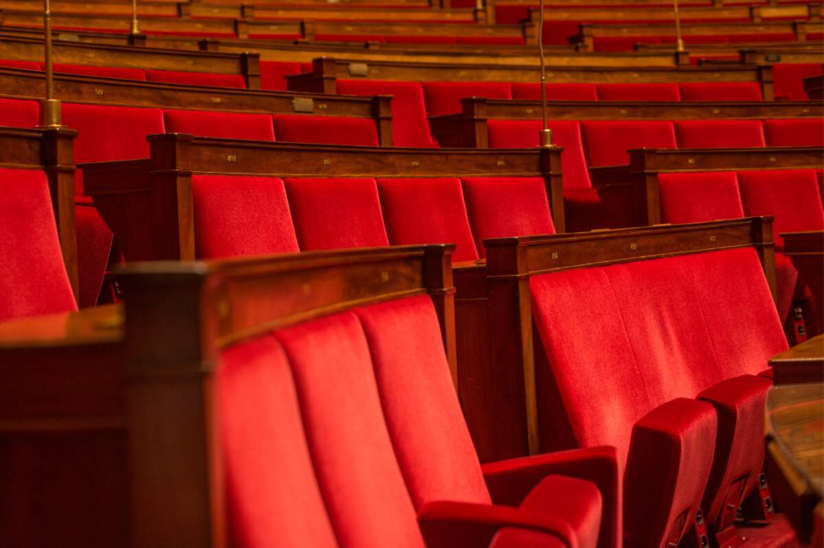 Assemblée nationale · Crédit : Canva