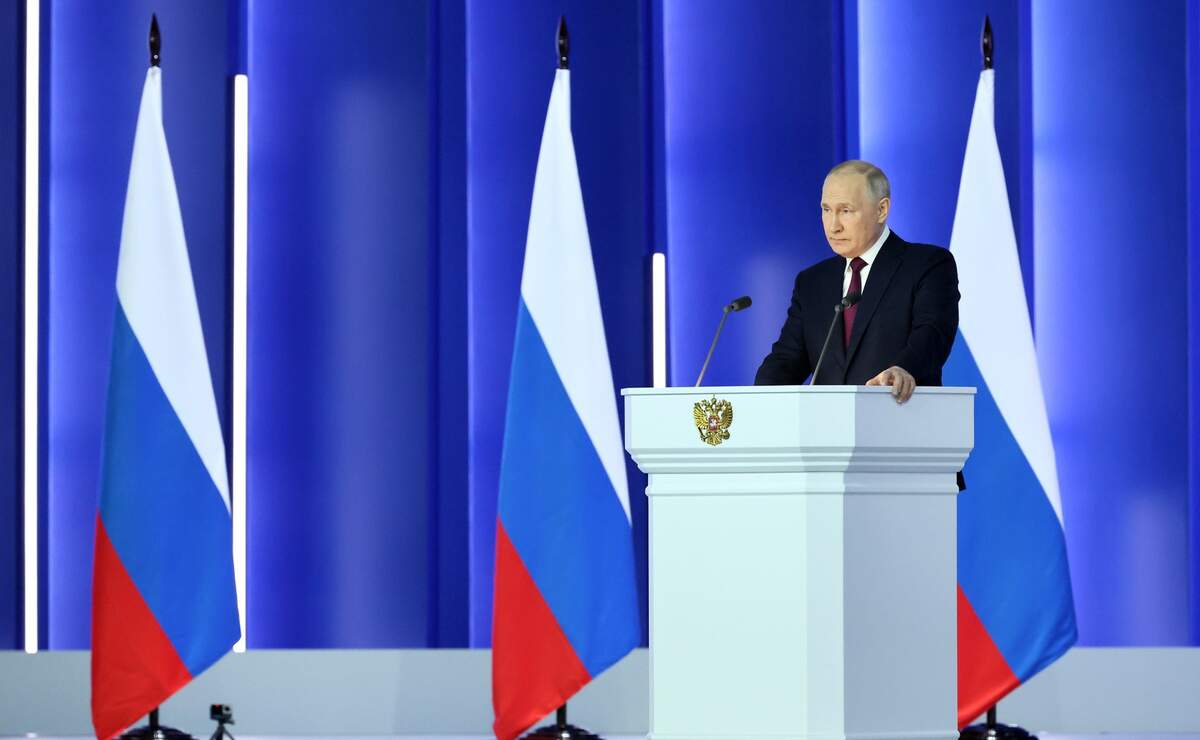  Le président russe Vladimir Poutine lors de son discours devant l’Assemblée fédérale russe le 21 février 2023. Sergey Savostyanov (TASS) via Wikimédia