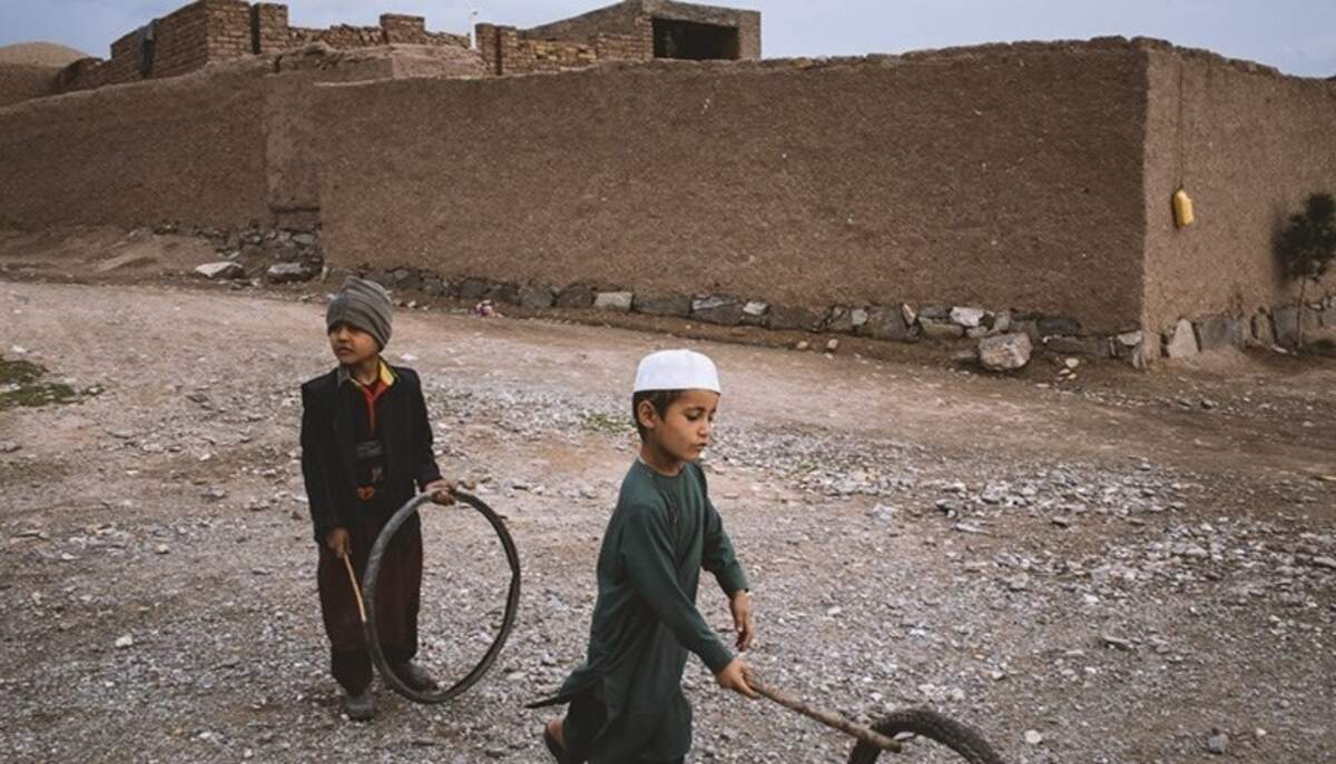 Deux jeunes Afghans en 2017 (photo Mirahmad Kouhnavard)