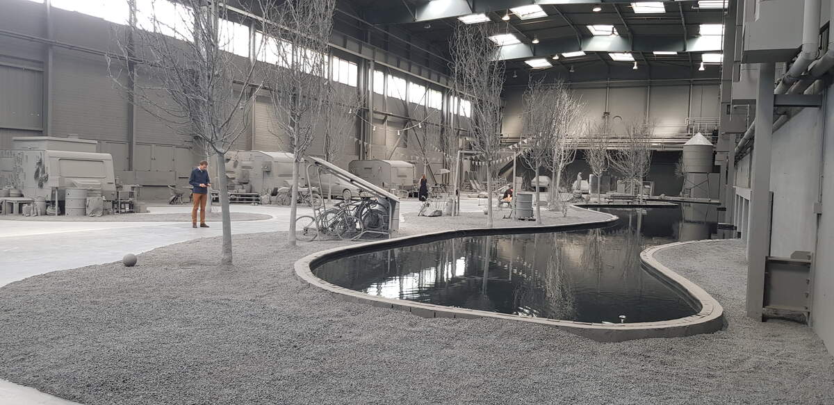 Hans Op de Beeck, We Were the Last to Stay (2022). Vue d’exposition, photo Jean-François Bouthors
