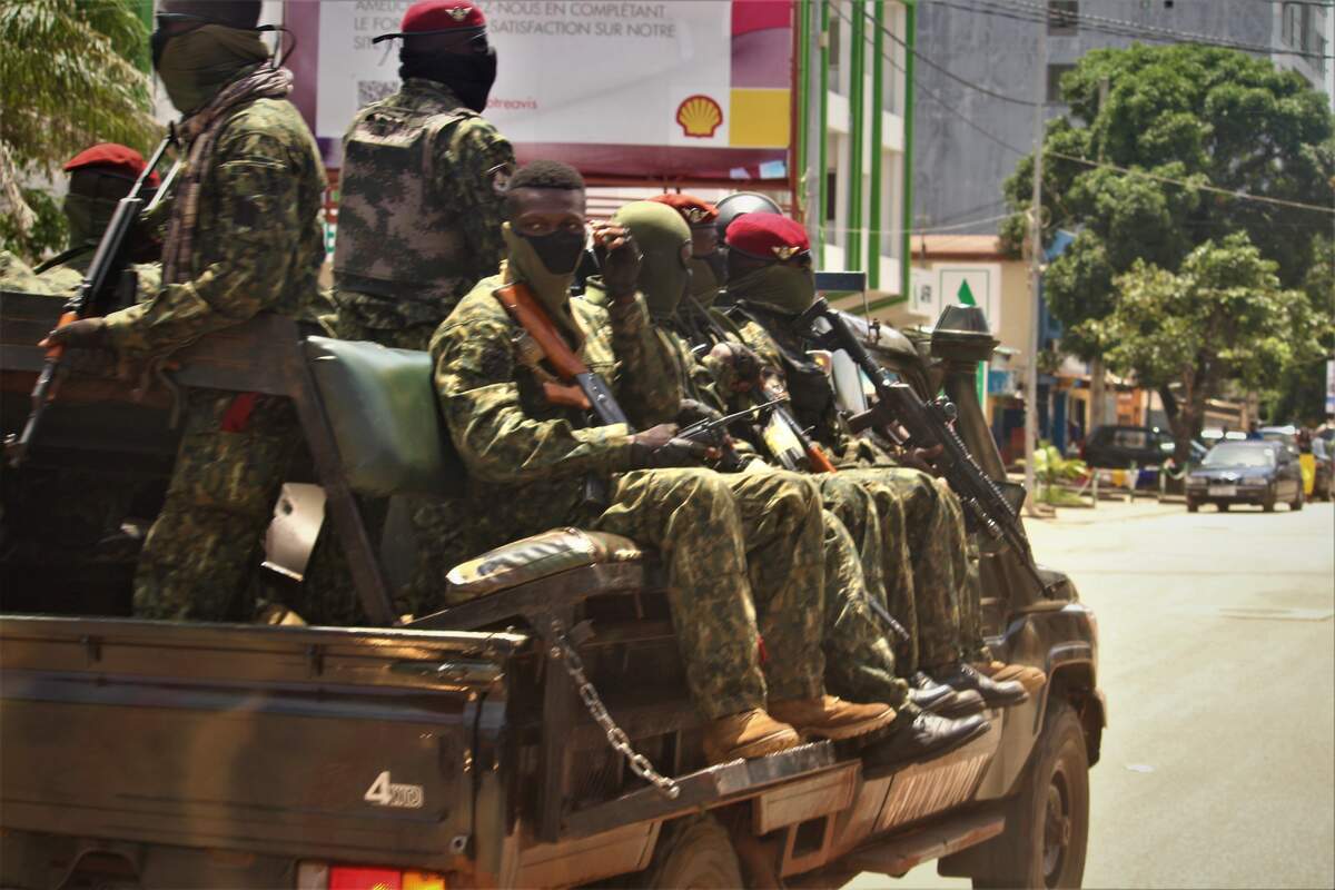 Parade des forces spéciales dans les rues de Kaloum (Guinée), en septembre 2021 (photo Aboubacarkhoraa)