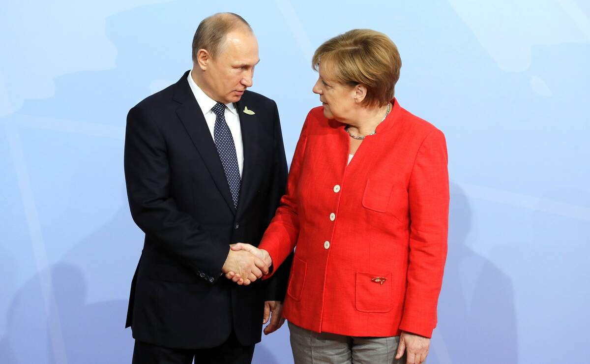Angela Merkel et Vladimir Poutine (2017-07-07) Creative Commons Attribution 4.0