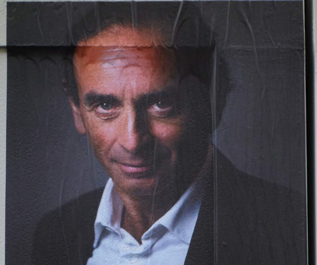 Affiche « Zemmour président » · Photo : emmanuelsaussieraffiches via Flickr