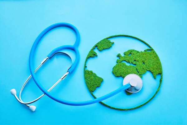 Éco-santé. Pour la transformation écologique du système de santé