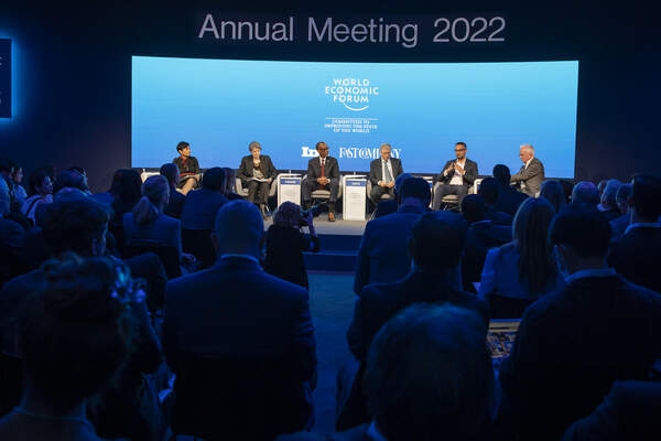 Après Davos