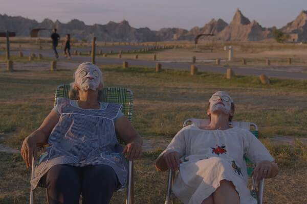 Pour une écocritique philosophique. Nomadland de Chloé Zhao
