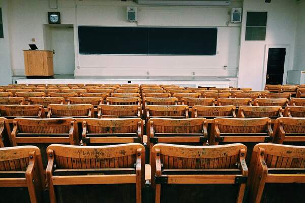 Une mauvaise querelle à l’Université