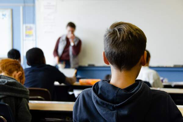 L’institution scolaire et l’horizon démocratique