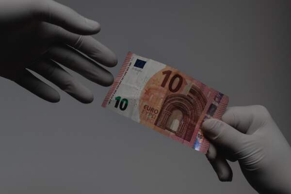 L’argent et la corruption des valeurs