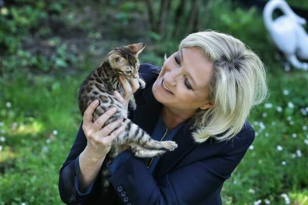 Enquête   L’installation du Front national dans la vie politique française : comment réagir, comment agir ?