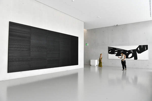 Pierre Soulages. À la lumière du siècle nouveau