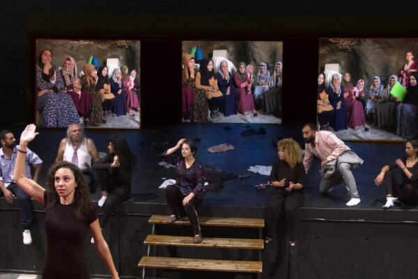 Une Assemblée de femmes par le Théâtre national palestinien au Théâtre du Soleil
