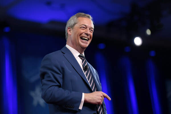 La menace Nigel Farage