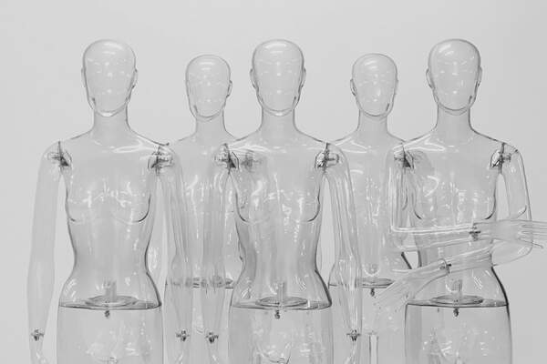 Nous faut-il être transparents ?