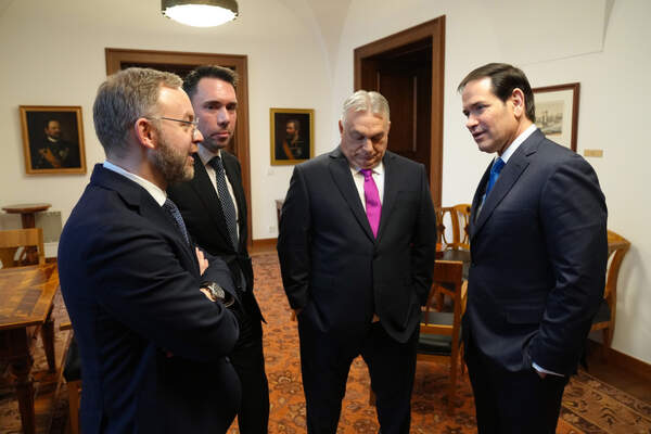 Orbán sur la sellette