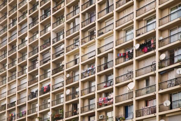 La banlieue entre imaginaire social et intervention publique