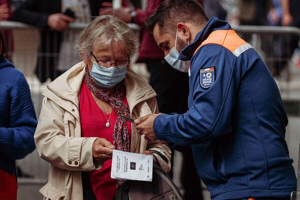 Entre ordre public et protection de la santé, le tour de passe-passe sanitaire