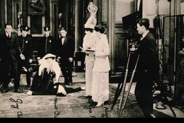 Comment a-t-on pu oublier Alice Guy ?