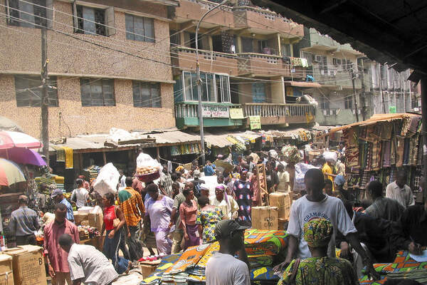Le danger du confinement en Afrique
