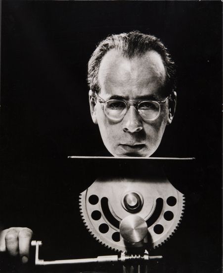 Autoportrait 1950 © Halsman/Magnum