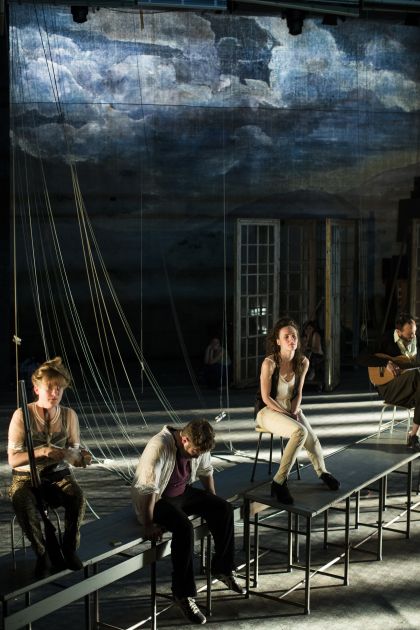 La Cerisaie, au théâtre de la Colline. © Koen Broos