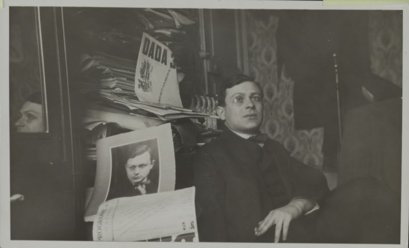 Unknown photographer Portrait of Tristan Tzara, ca 1920 Gelatin silver print, 11.4 x 18.6 cm Collection Chancellerie des Universités de Paris, Bibliothèque littéraire Jacques Doucet, Paris